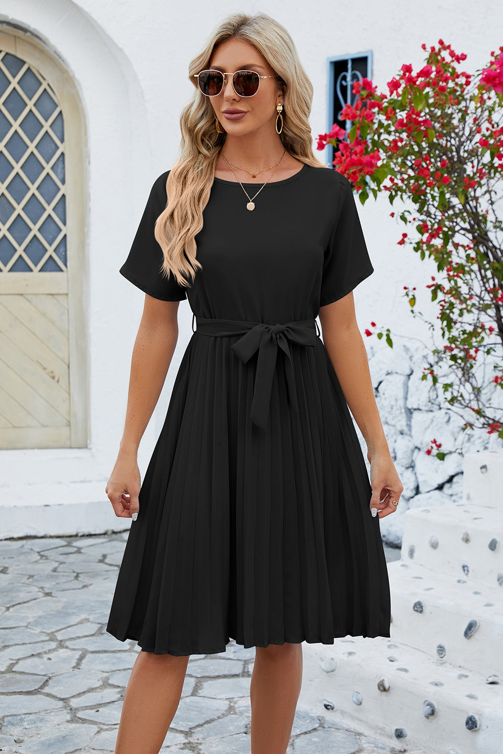 Fashion and Comfortable: Tie Waist Dress for Any Occasion